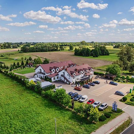 Bed and Breakfast Gosciniec Zacisze I Blisko A2 Dabie-Uniejow I Restauracja Esterno foto