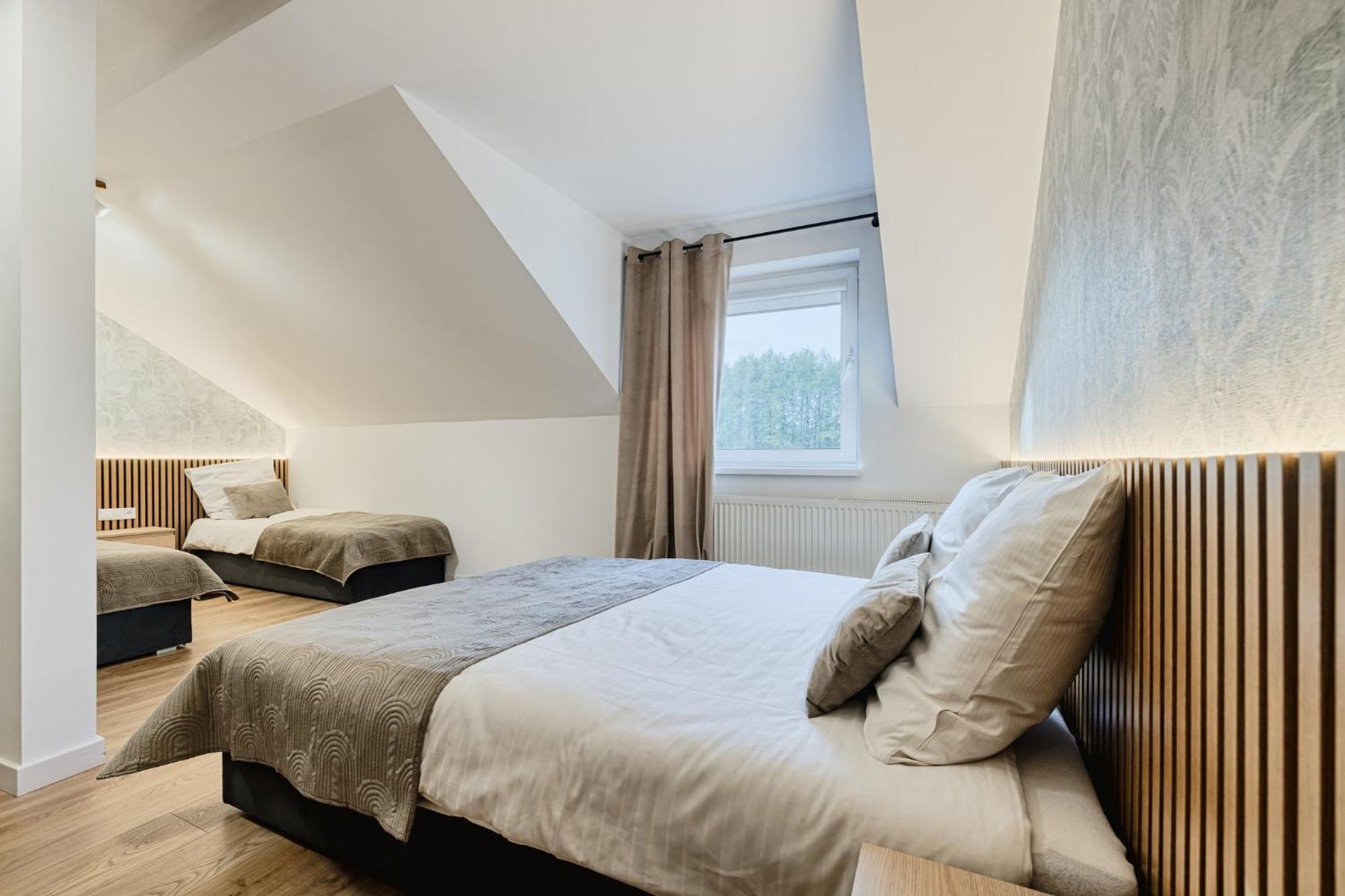Bed and Breakfast Gosciniec Zacisze I Blisko A2 Dabie-Uniejow I Restauracja Esterno foto